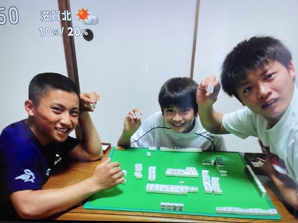 高橋文哉の兄弟