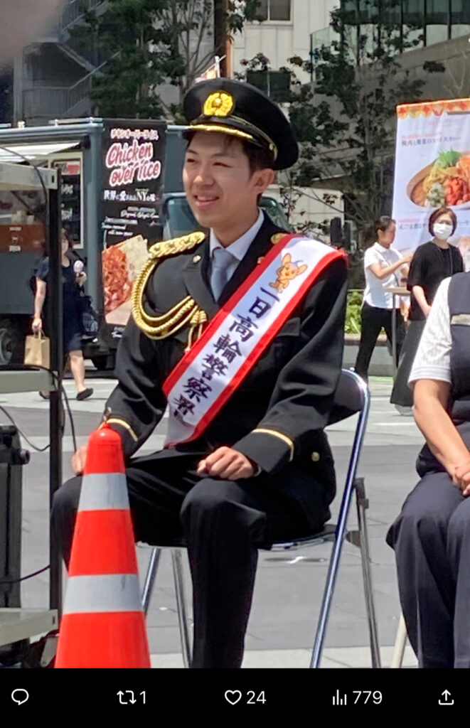 スーツさん